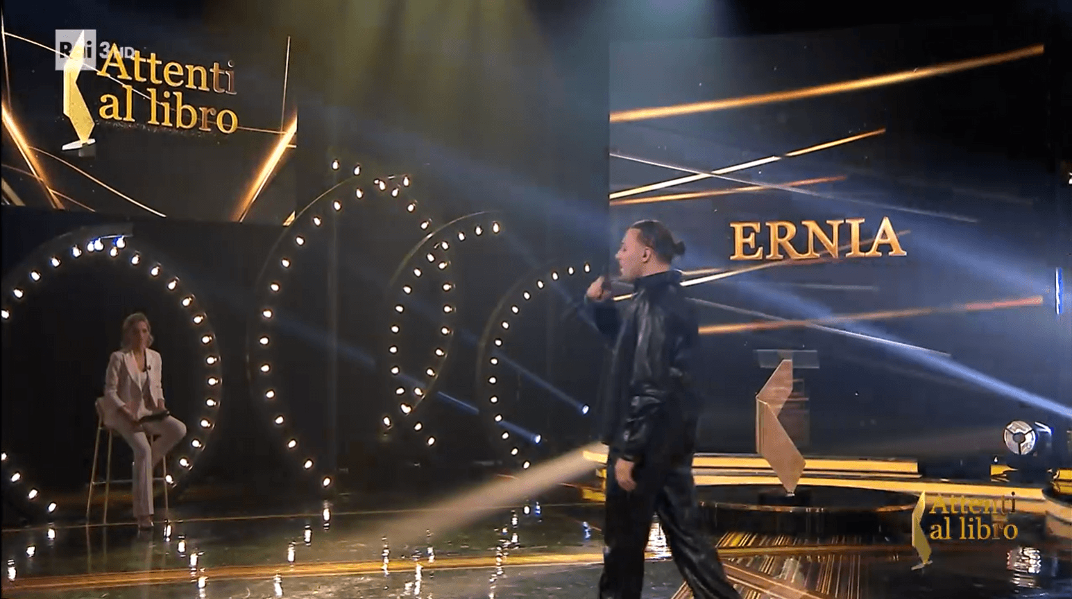 attenti al libro